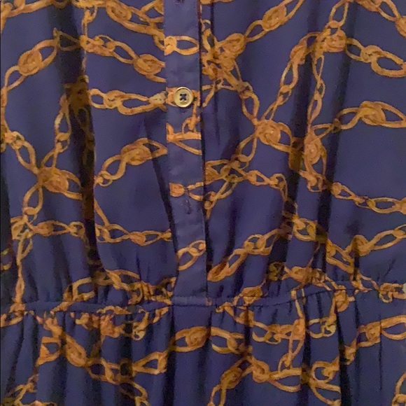 Dress (chain) - Picture 3 of 3